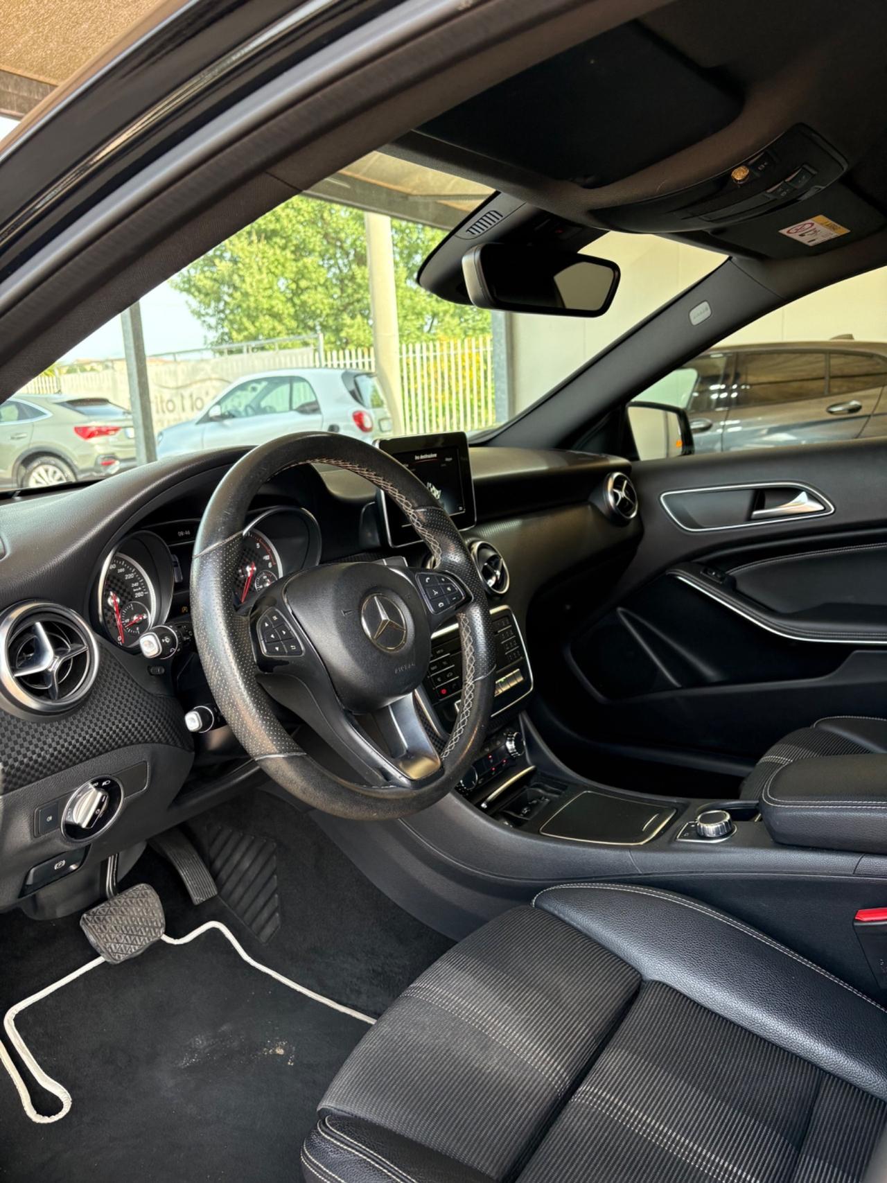 Mercedes-benz A 200 d Automatic Premium