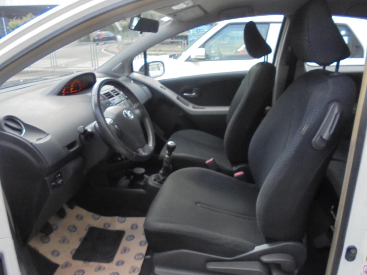 Toyota Yaris 1.3 3 porte Sol