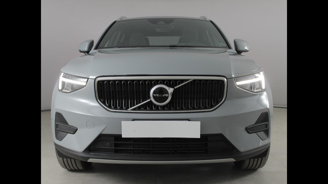 VOLVO XC40 Core T2 AUT