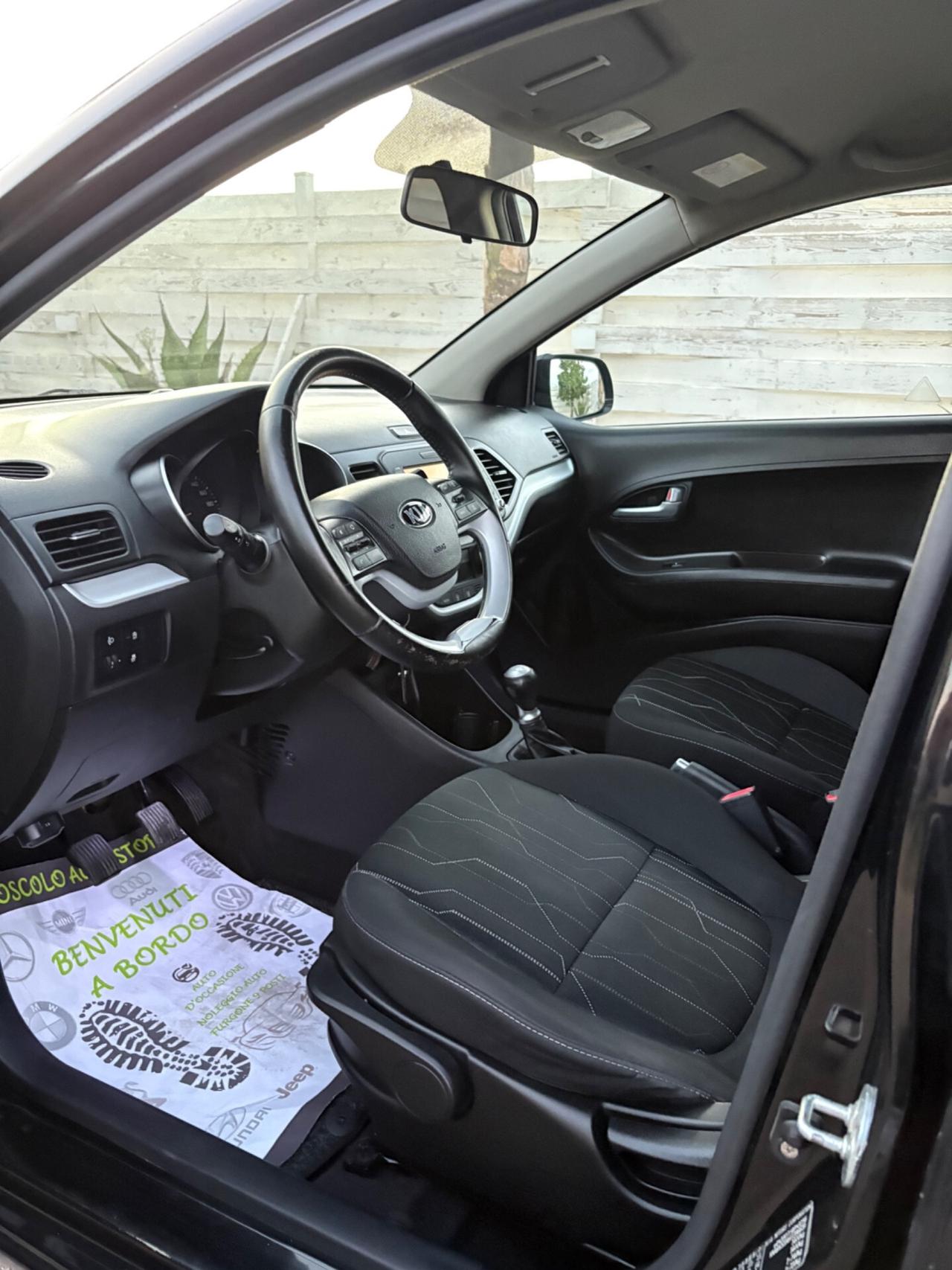 Kia Picanto 1.0 benzina 5 porte con soli 103.000 km