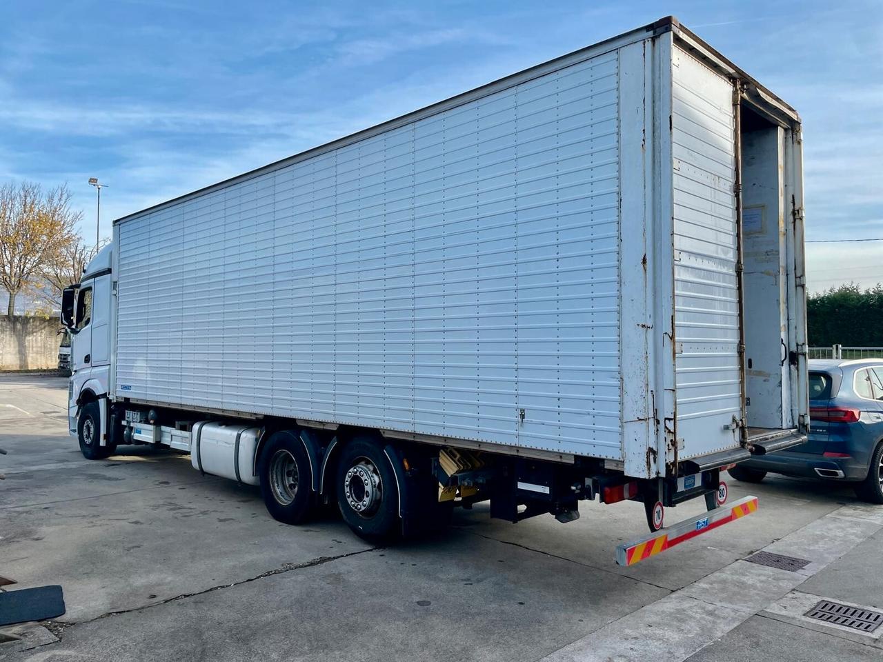 Mercedes Benz ACTROS 26-42 - EURO 6 - CASSONE 9.60