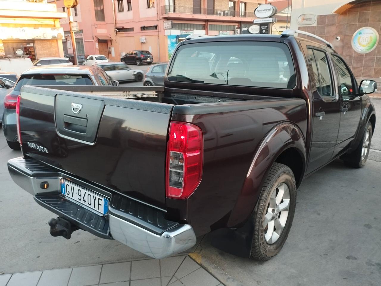 Nissan Navara 2.5 dCi 190CV 4 porte Double Cab LE