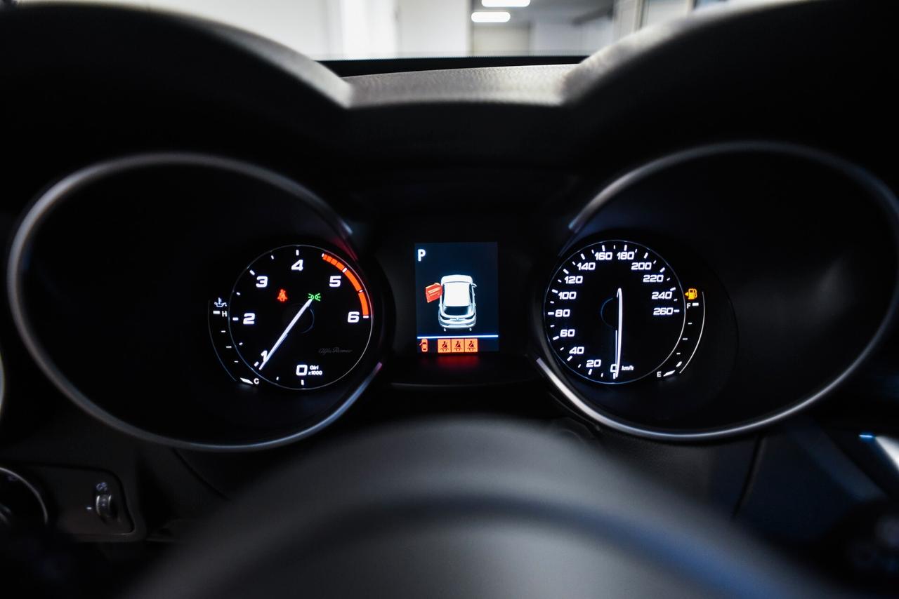 Alfa Romeo Stelvio 2.2 Turbodiesel 190 CV AT8 Q4