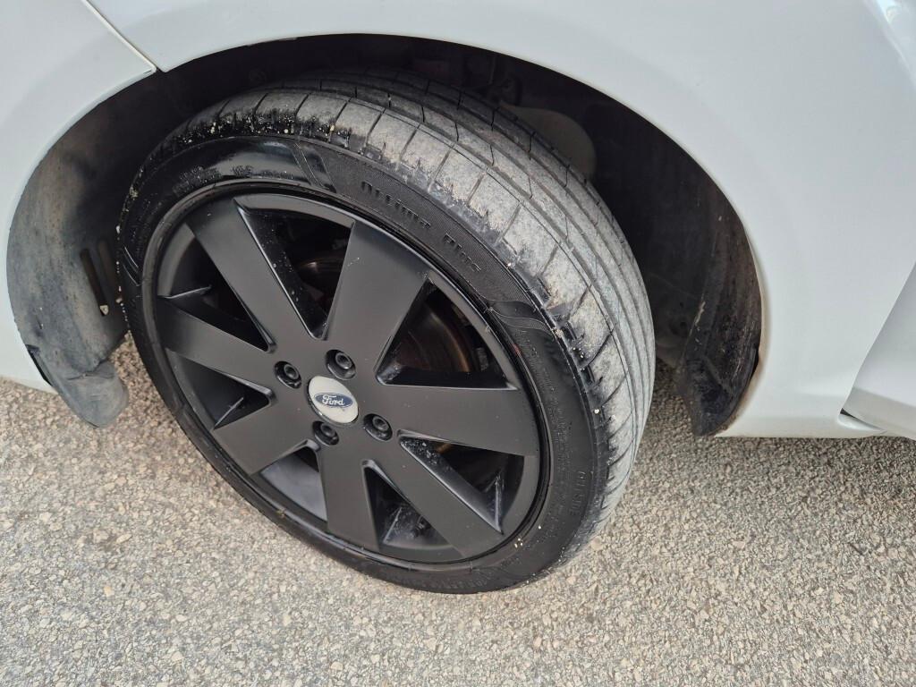 Ford Fiesta 1.5 TDCi 75CV 5 porte Titanium