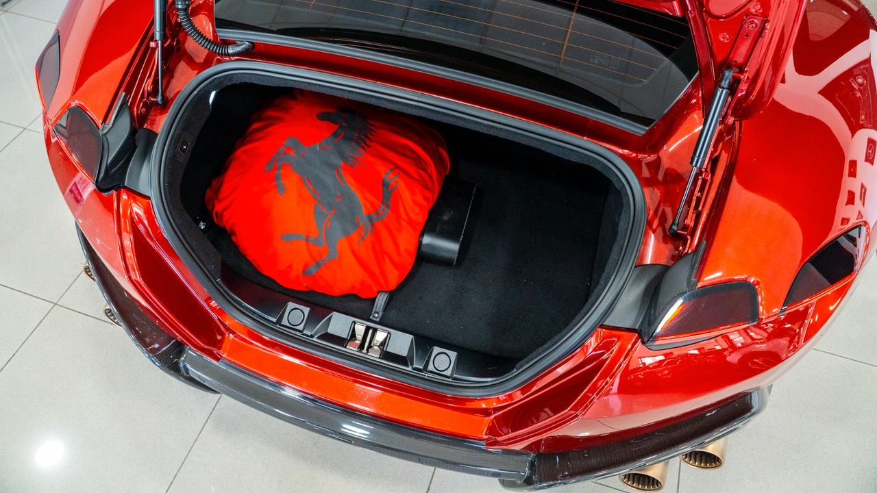 Ferrari Roma 3.9 F1 DCT TOTAL CARBON DISPLAY PASSEGERO SCARICHI IVA ESPOSTA / UNICO PROPRIETARIO S