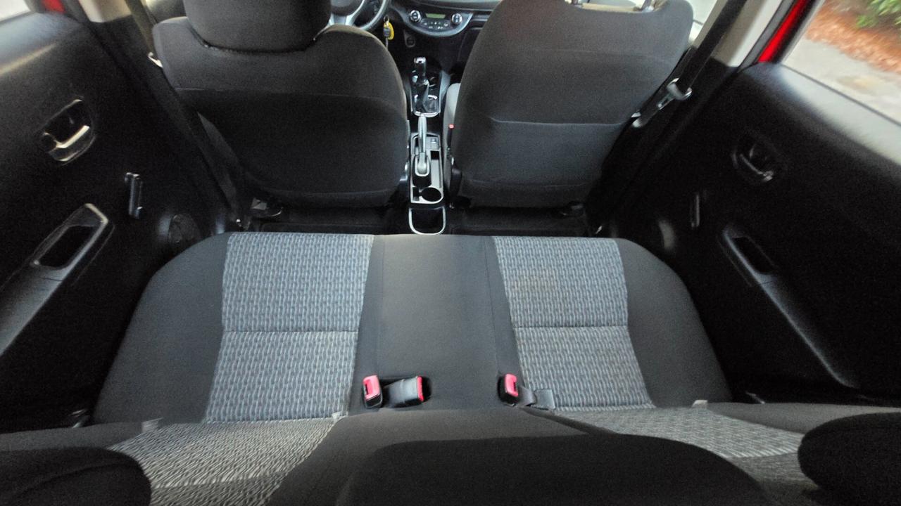 Toyota Yaris 1.0 5 porte Lounge