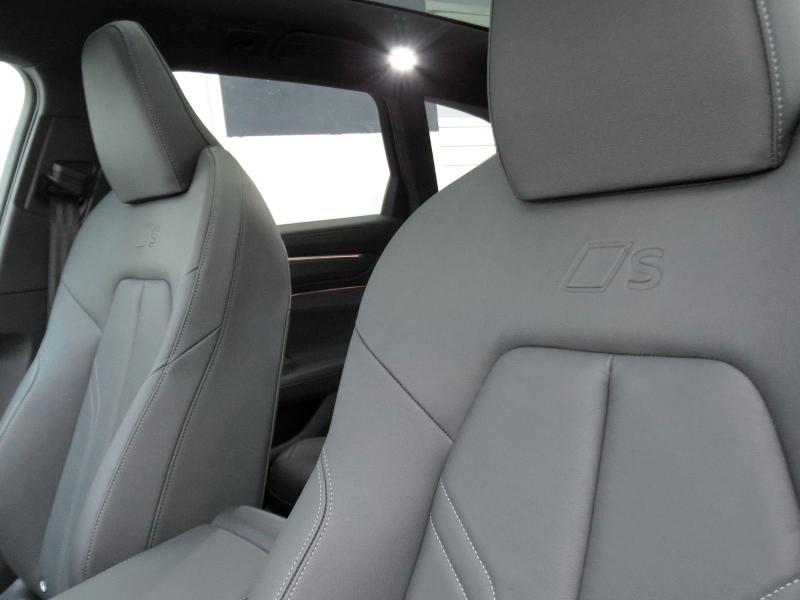 Audi A6 Avant 2.0 tdi mhev + S line edition 204cv s-tronic