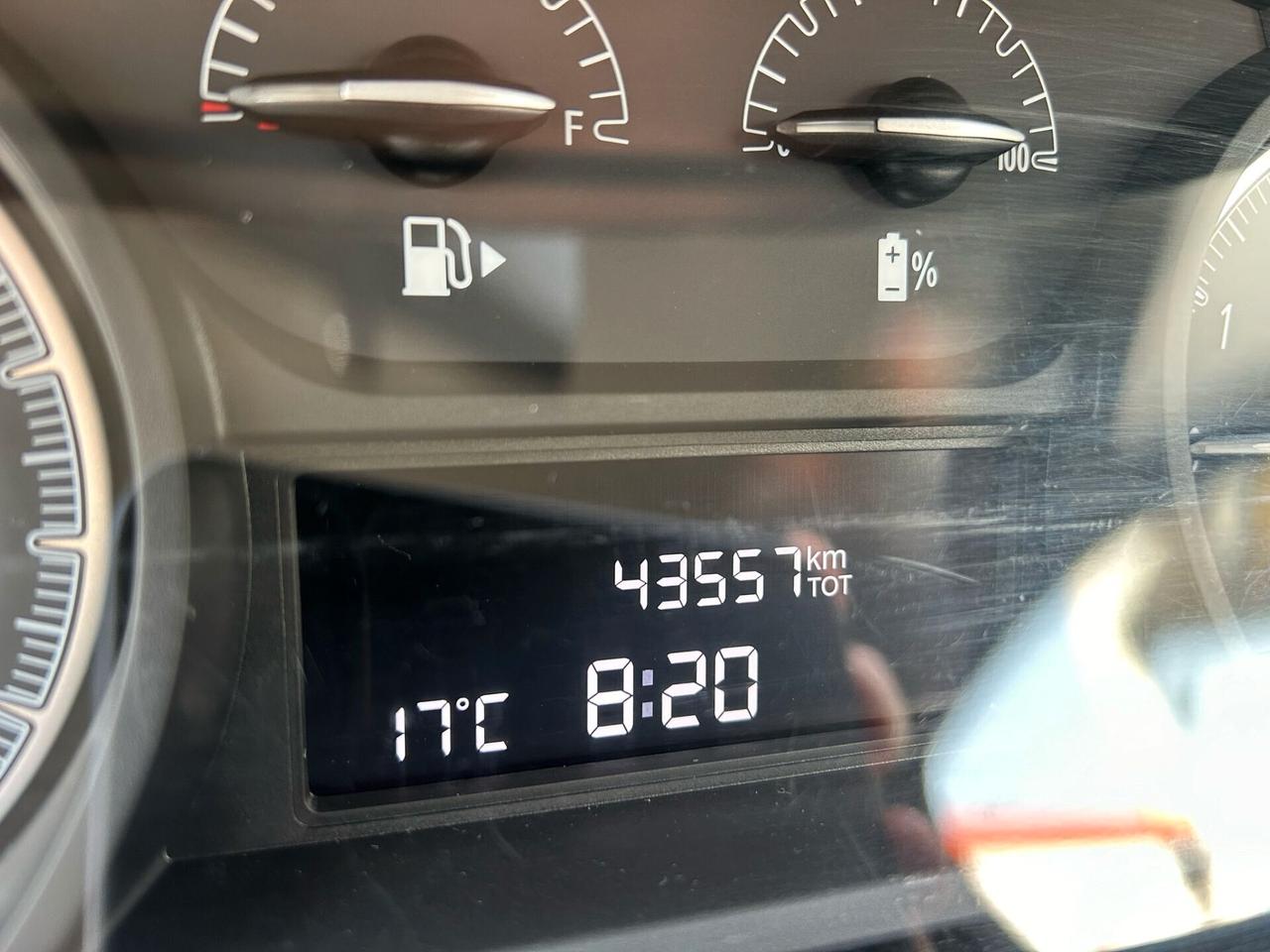 LANCIA Ypsilon HYBRID **ANTICIPO 0** 190€ al mese