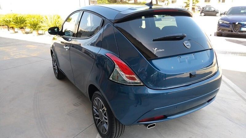 Lancia Ypsilon 1.2 69 CV 5 porte GPL Gold