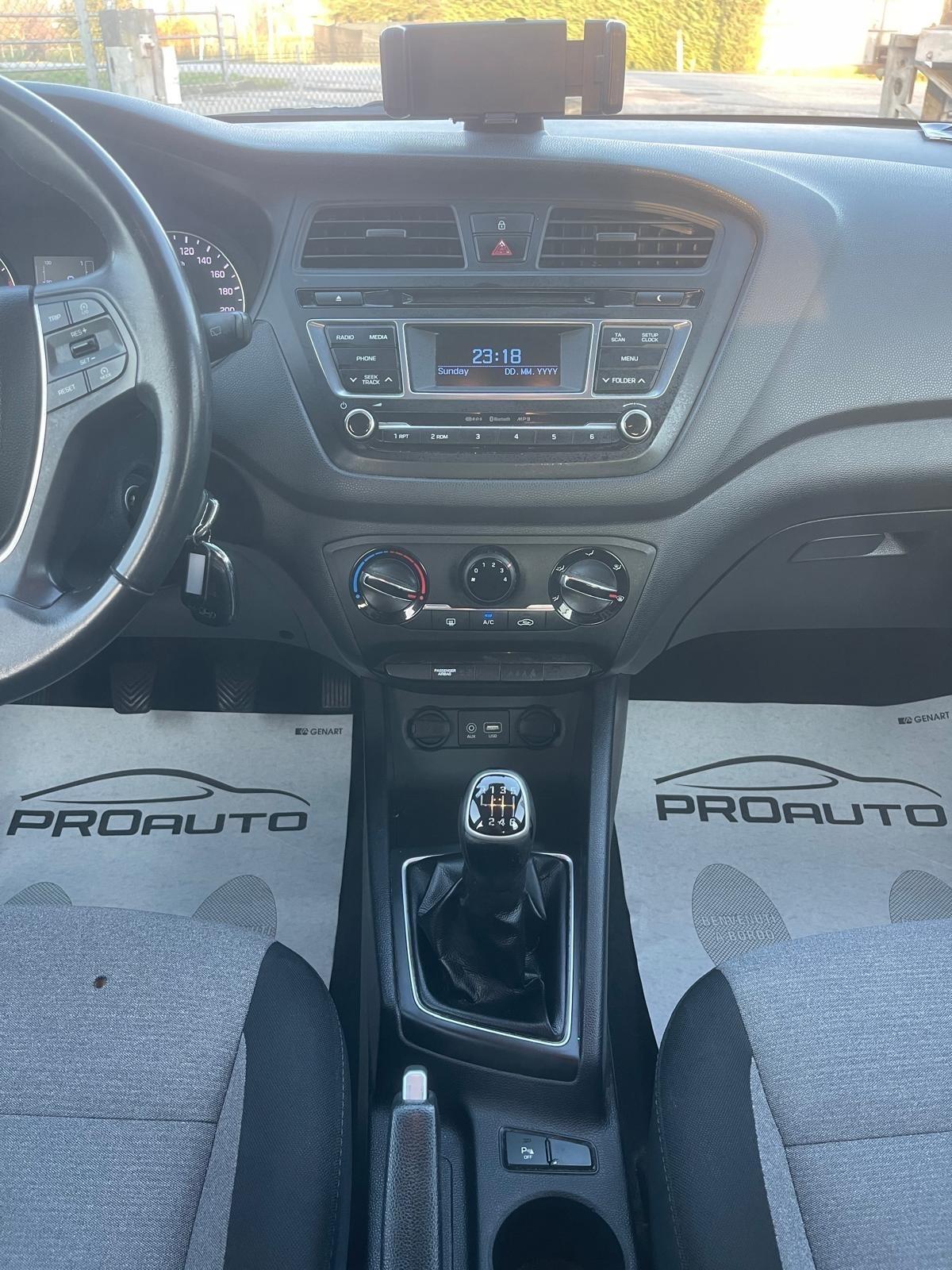 Hyundai i20 1.4 CRDi 5p. Active Login