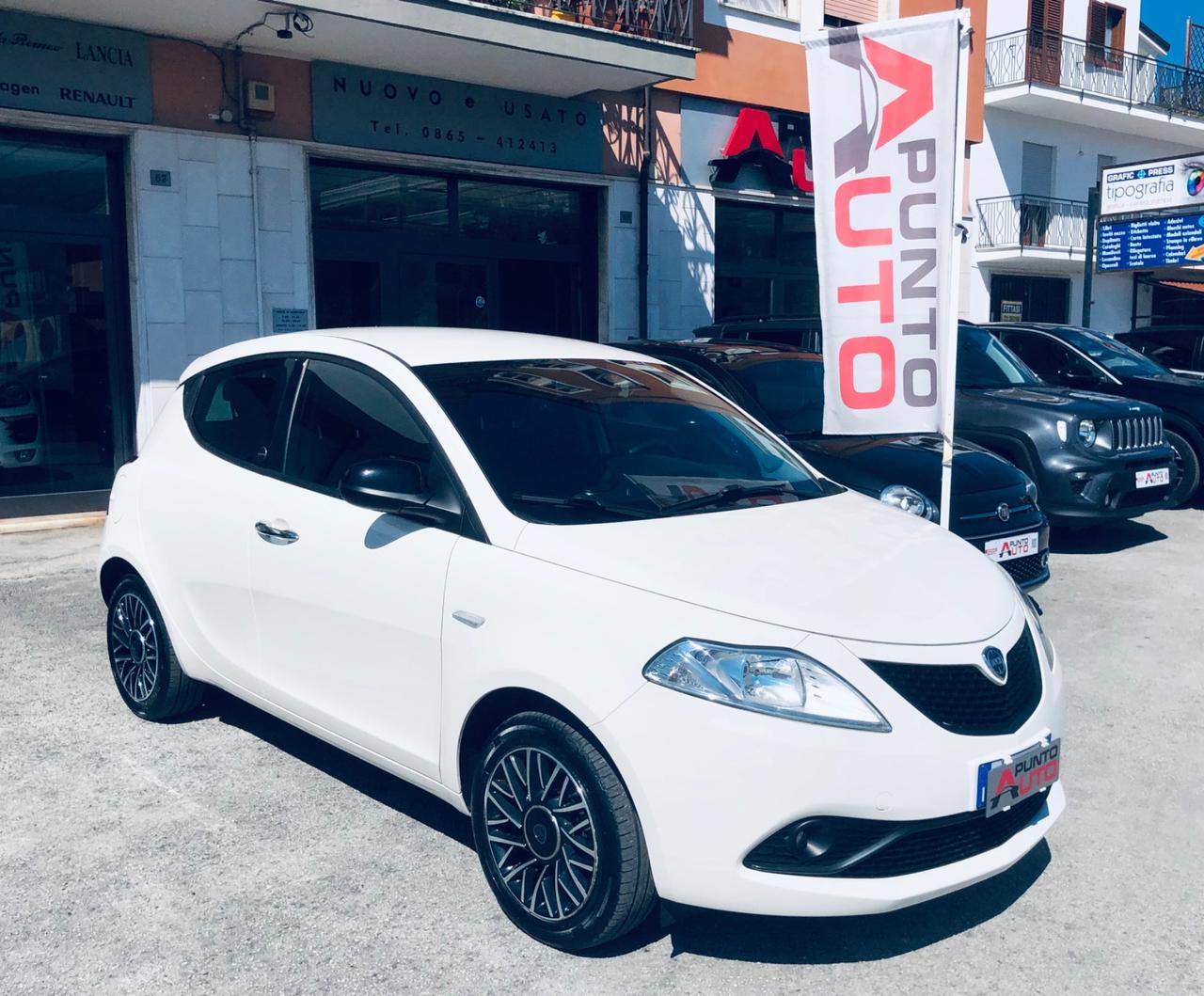 Lancia Ypsilon 1.0 FireFly 5 porte S&S Hybrid Ecochic Gold