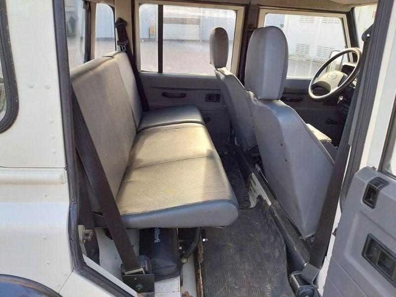 Land Rover Defender V 1990 110/130 110 2.5 crew cab td5 122 cv