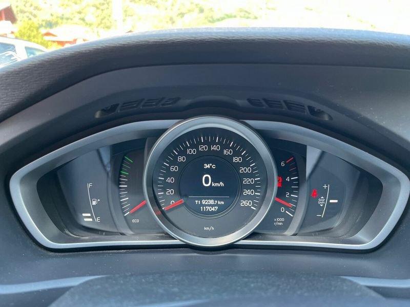 Volvo V40 Cross Country V40 Cross Country D2 1.6 Momentum