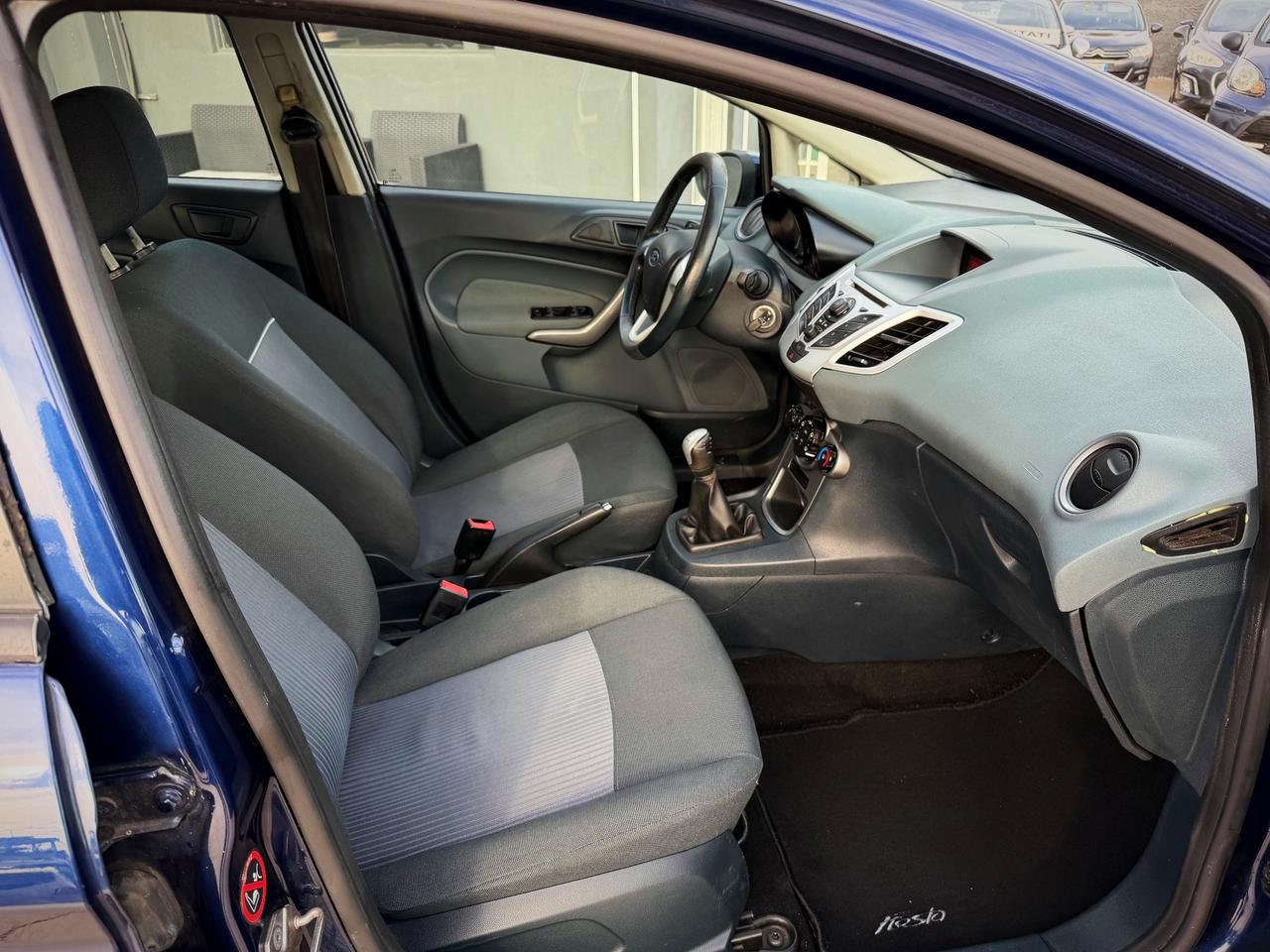 Ford Fiesta 1.4 TDCi 70CV 5 porte Titanium