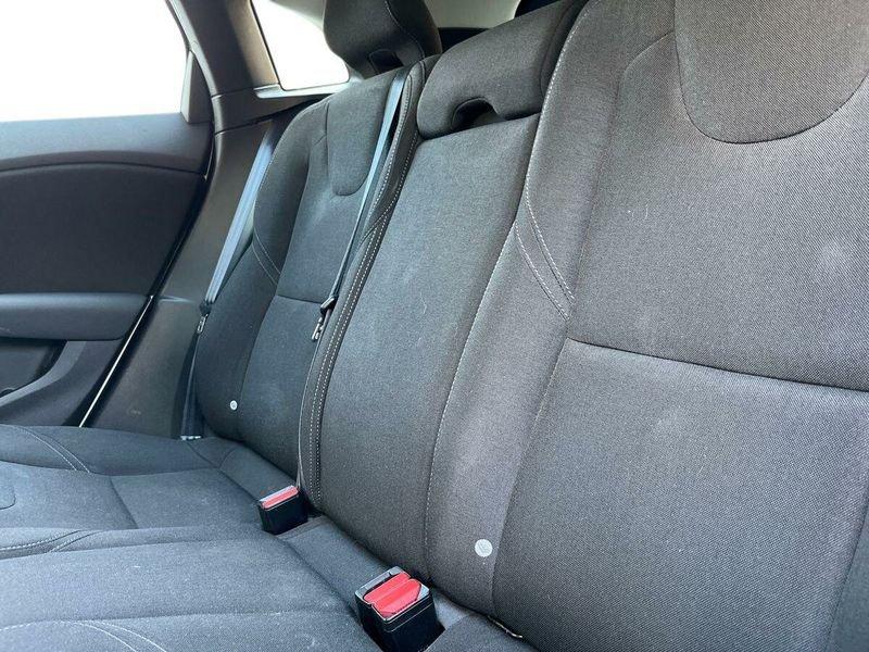 Volvo V40 Cross Country V40 Cross Country D2 1.6 Momentum