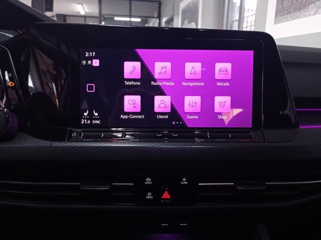 VOLKSWAGEN Golf 8 VIII 2.0 TDI DSG ACTIVE Sport LED IQ-CARPLAY