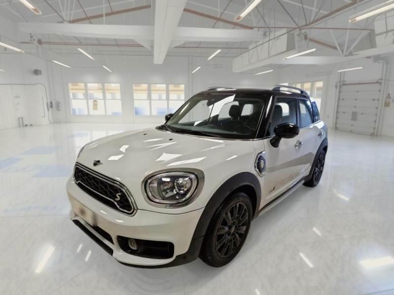 MINI COOPER SE COUNTRYMAN ALL4 BUSINESS AUTOM. 5 PORTE BERLINA
