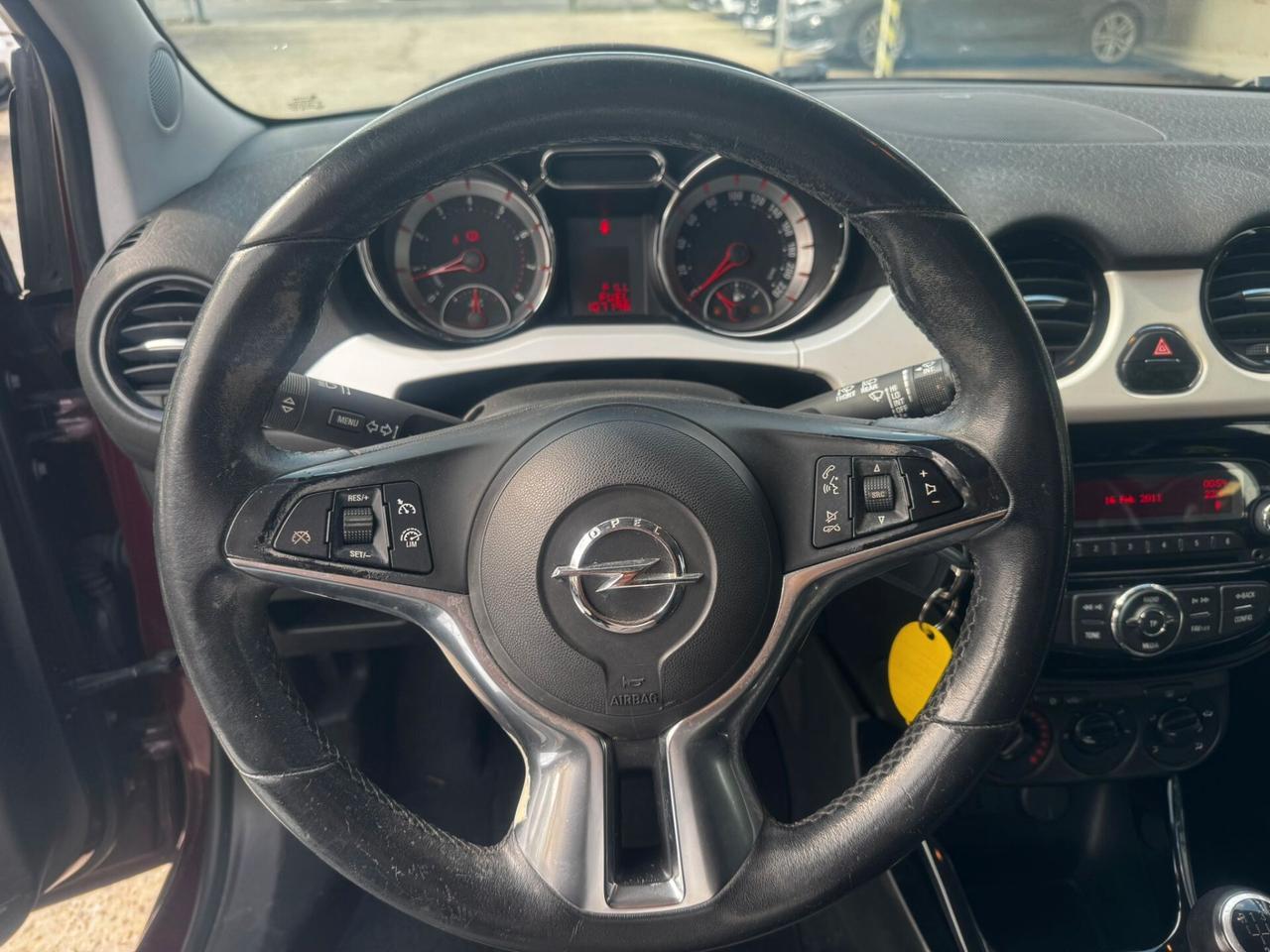 Opel Adam 1.2 70 CV Glam