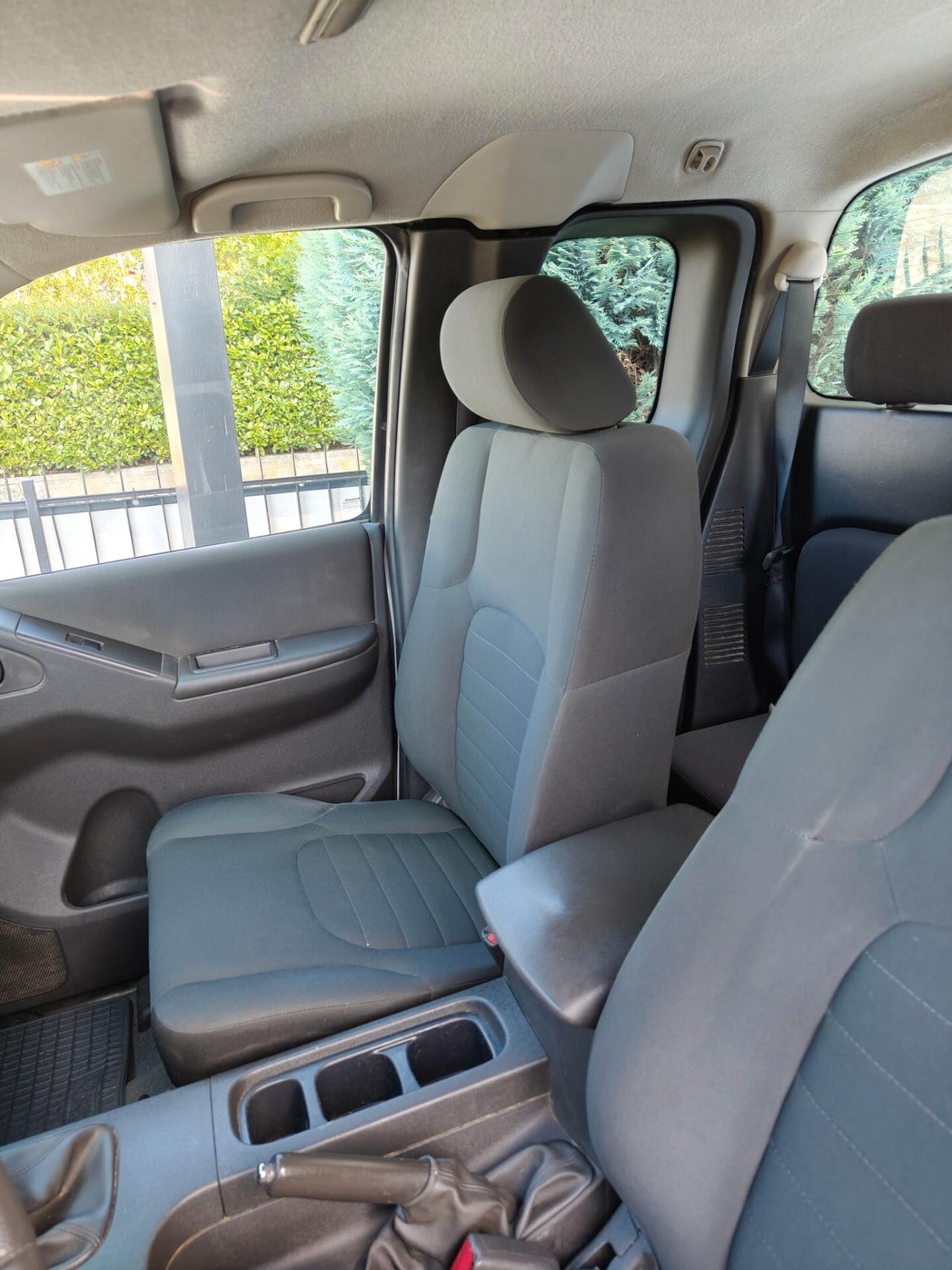 Nissan Navara 2.5 dCi 190CV 2 porte King Cab Sport