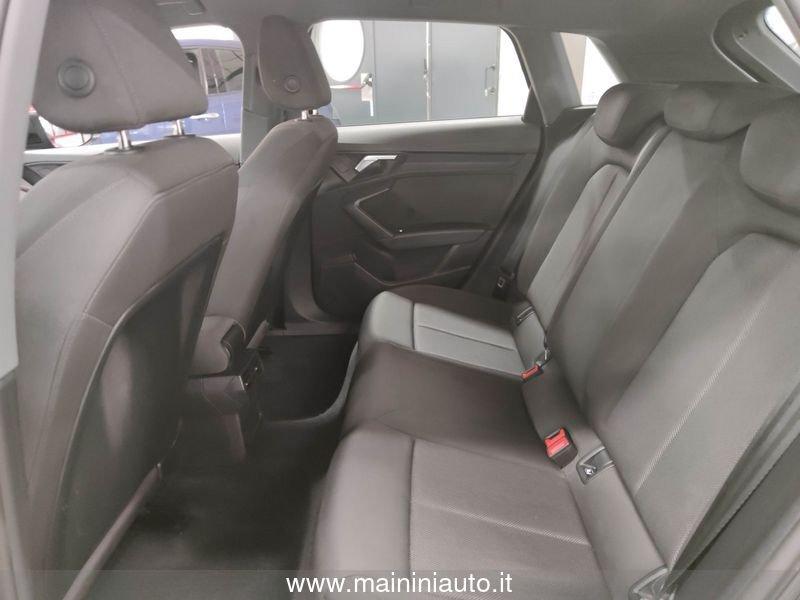 Audi A3 30 TFSI Business Cambio Automatico
