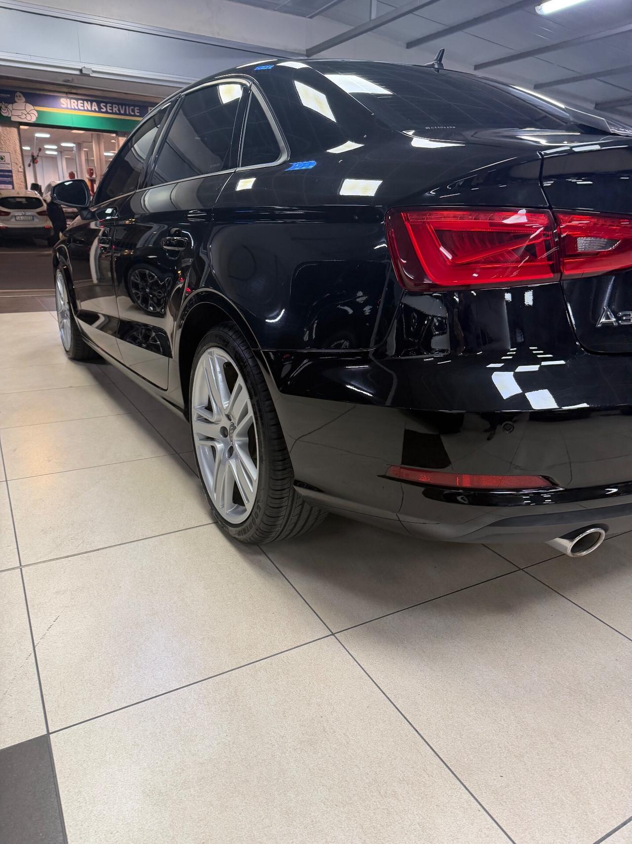Audi A3 SPB 1.6 TDI S tronic Sport SEDAN