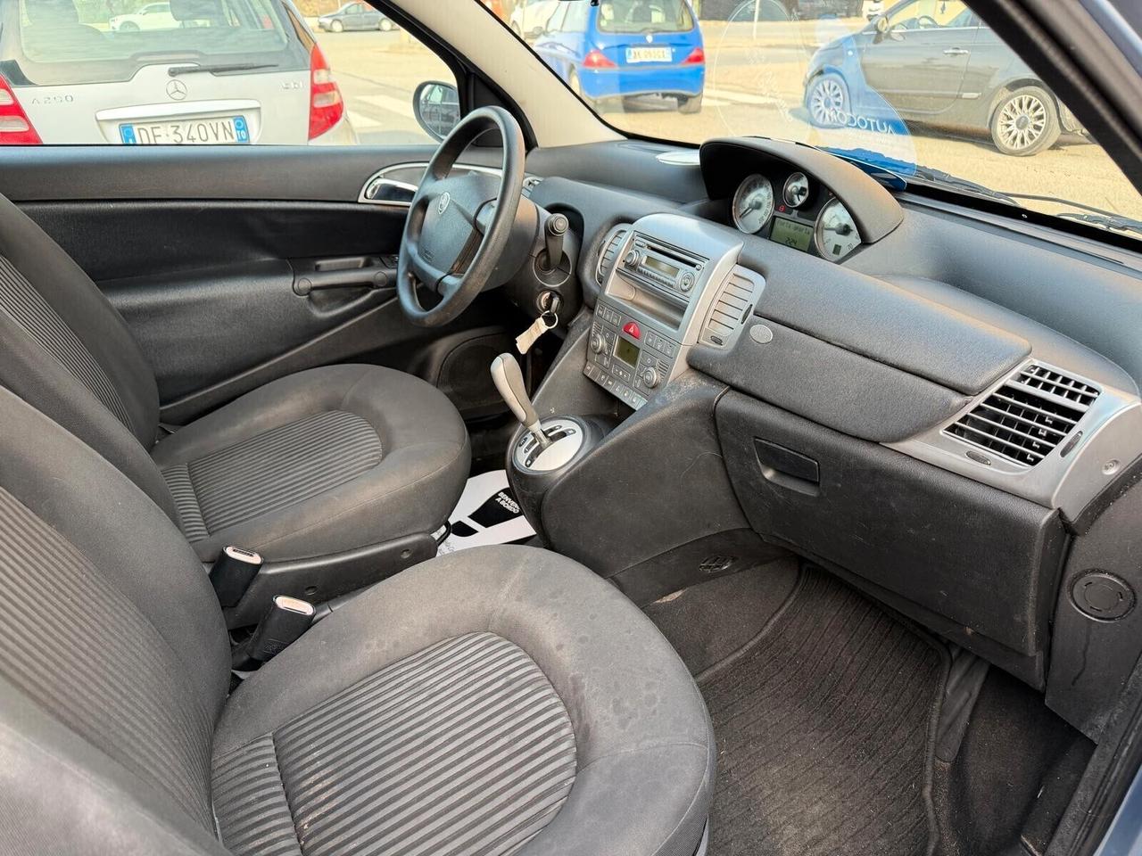 Lancia Ypsilon 1.3 MJT 75 CV