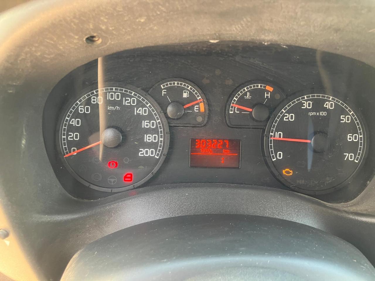 DOBLO' CON COIBENTAZIONE E GRUPPO FRIGO