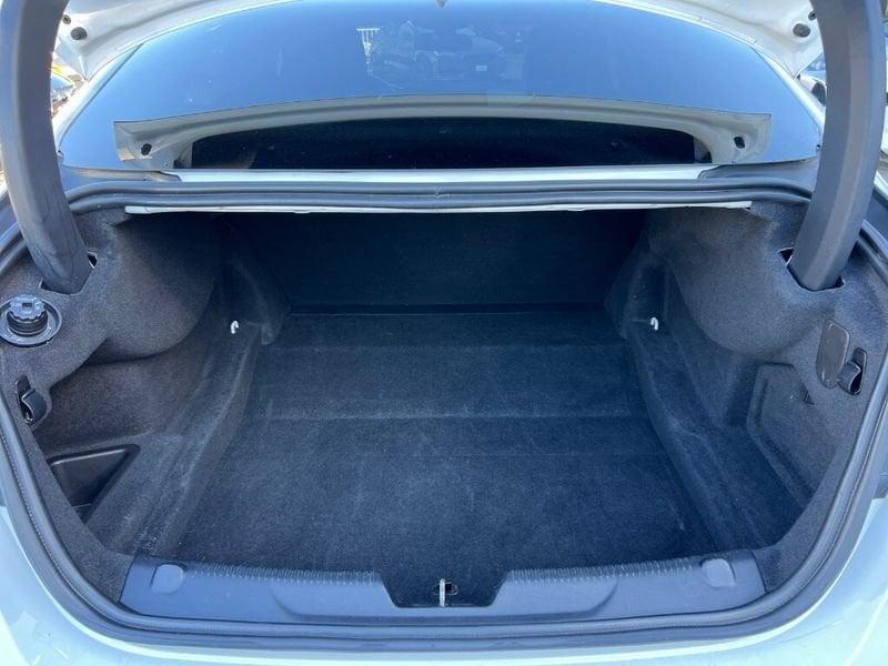 Jaguar XE (X760) 2.0 D Turbo 180CV aut. Prestige