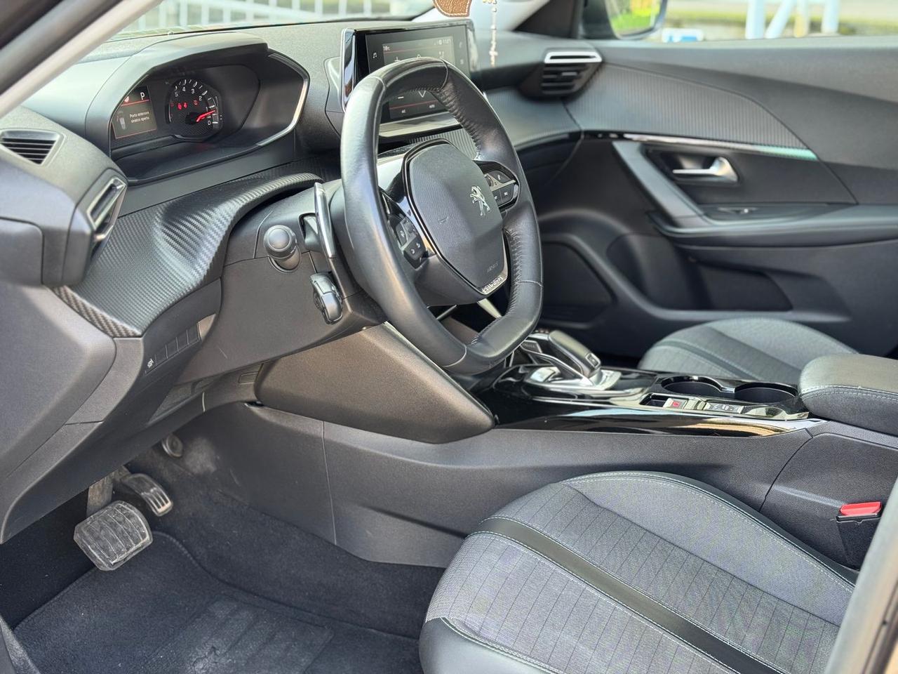 Peugeot 2008 GT Pack 1.2 PureTech 130 #9911