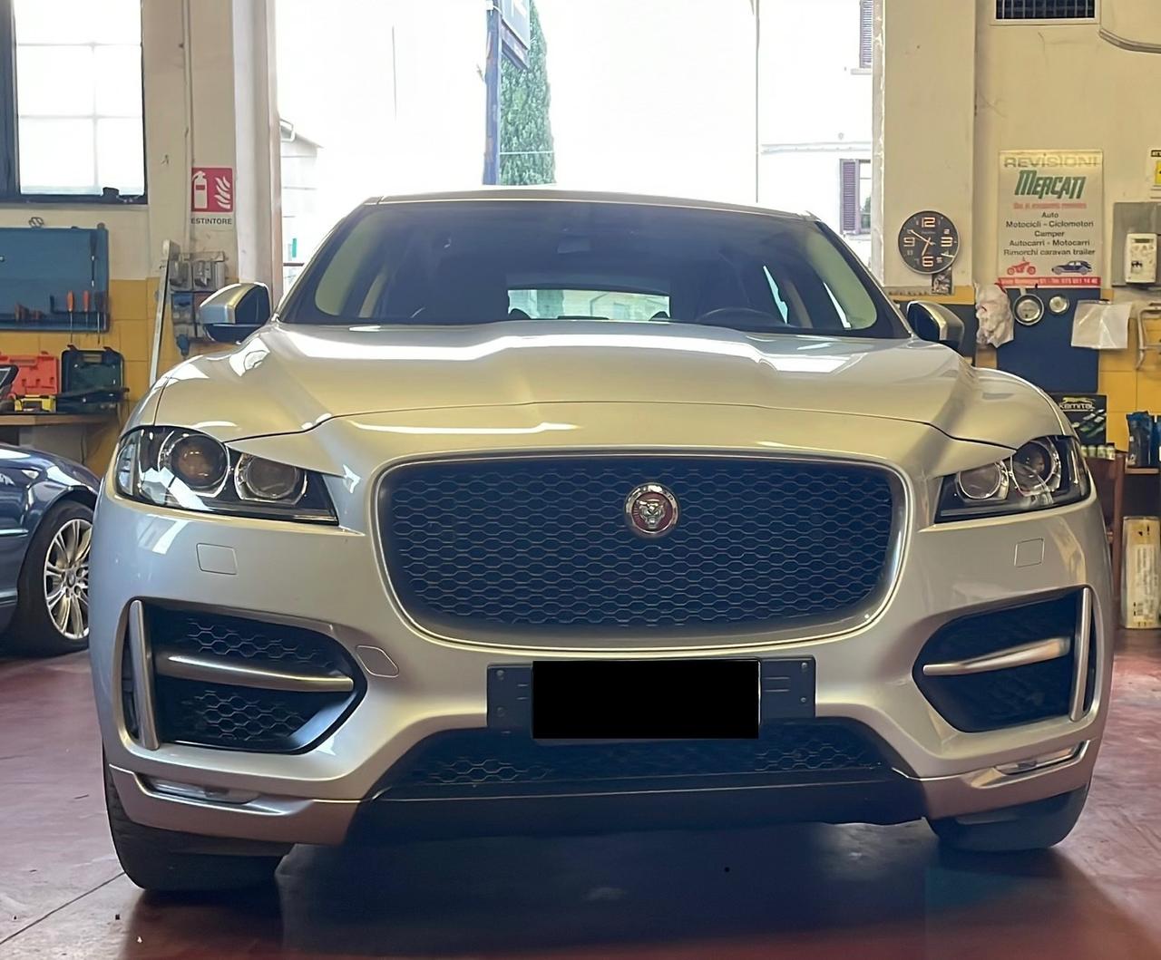 Jaguar F-Pace 2.0 D 180 CV AWD Portfolio