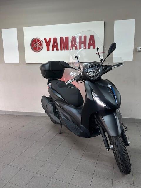 Piaggio Beverly 400 S HPE black carbon