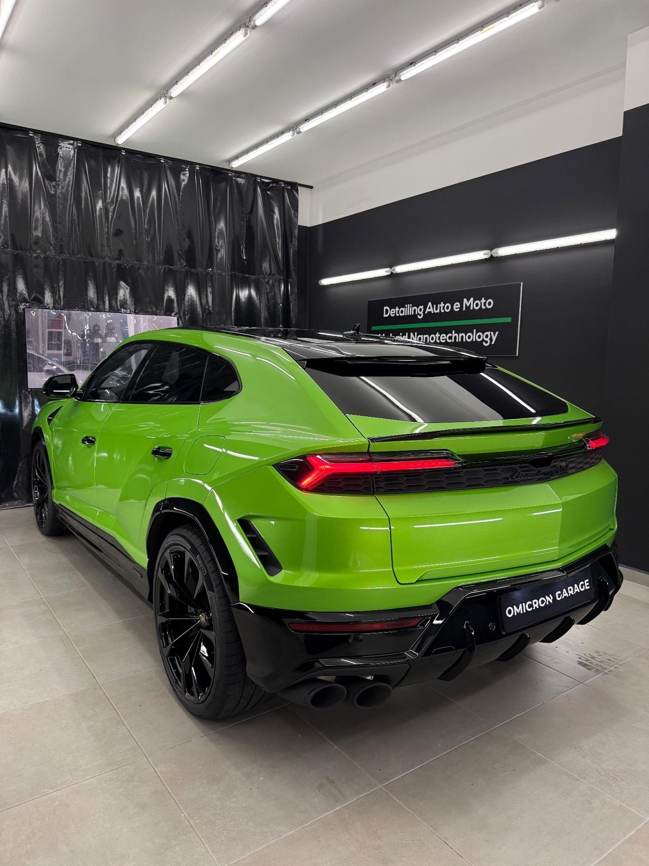 Lamborghini Urus 4.0 SE