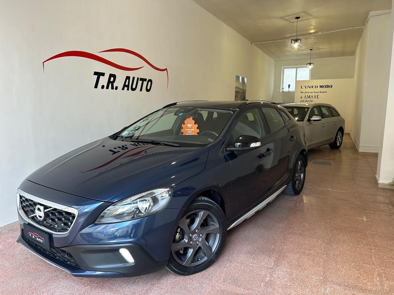 Volvo V40 D2 1.6 Cross Country Kinetic GARANZIA 12 MESI