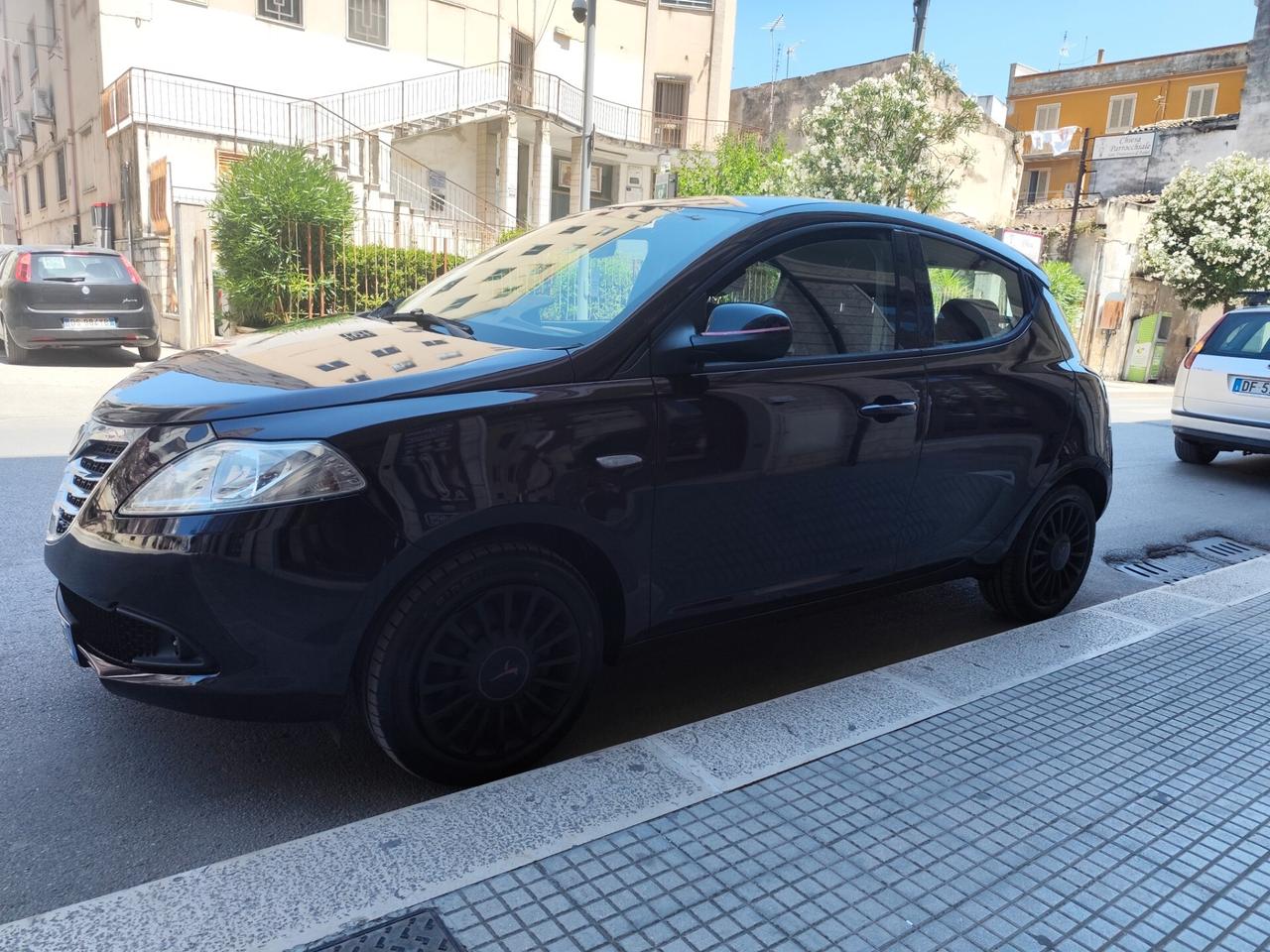 Lancia Ypsilon 1.2 BENZINA 69CV PERFETTA