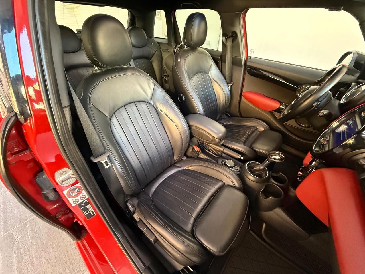Mini Mini 2.0 Cooper SD Allestimento Jhon Cooper Works 5 porte TETTO