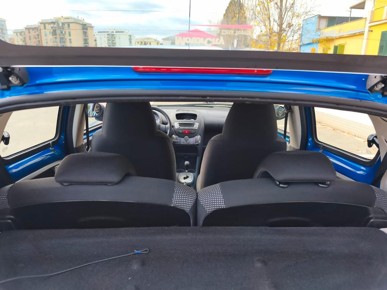 Toyota Aygo 1.0 12V VVT-i 5 porte Sol AUTOMATICA