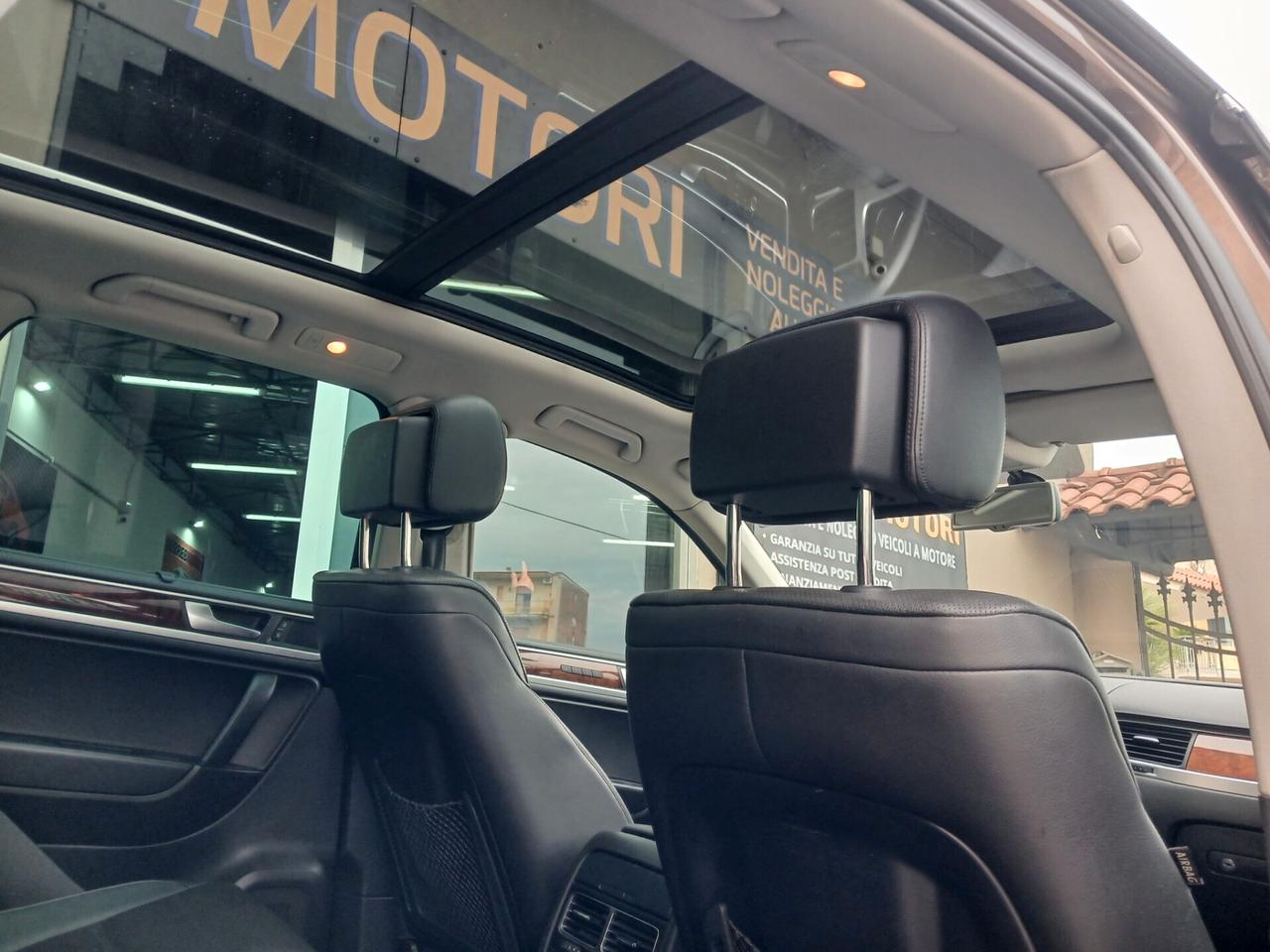 TOUAREG 3.6 V6 FSI 4X4 GANCIO TRAINO