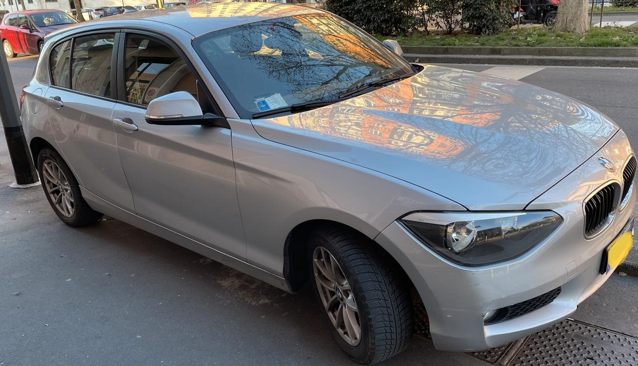 Bmw 116 116d 5p. Efficient Dynamics Urban AUTOMATICA