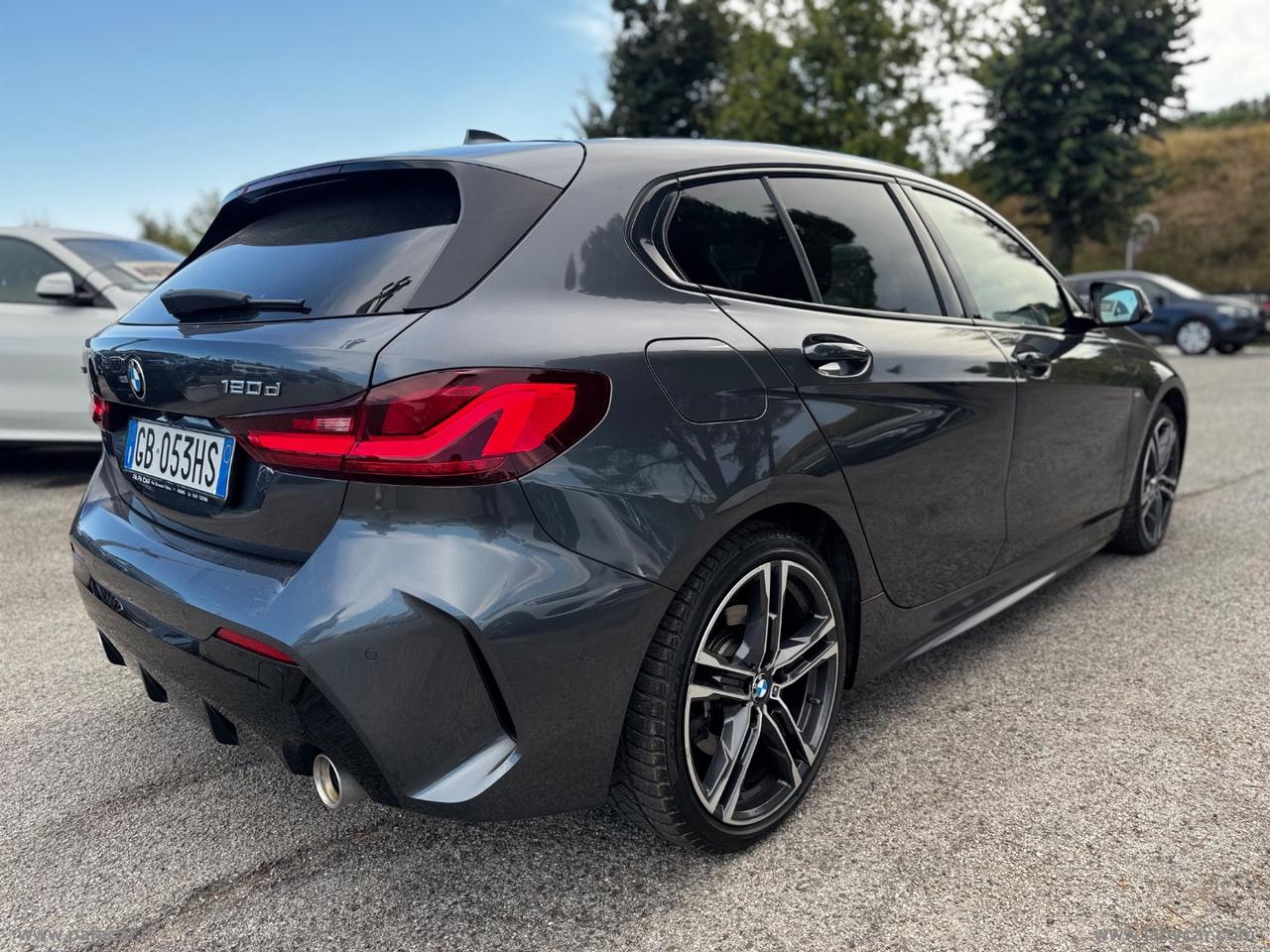 BMW 120d xDrive 5p. Msport