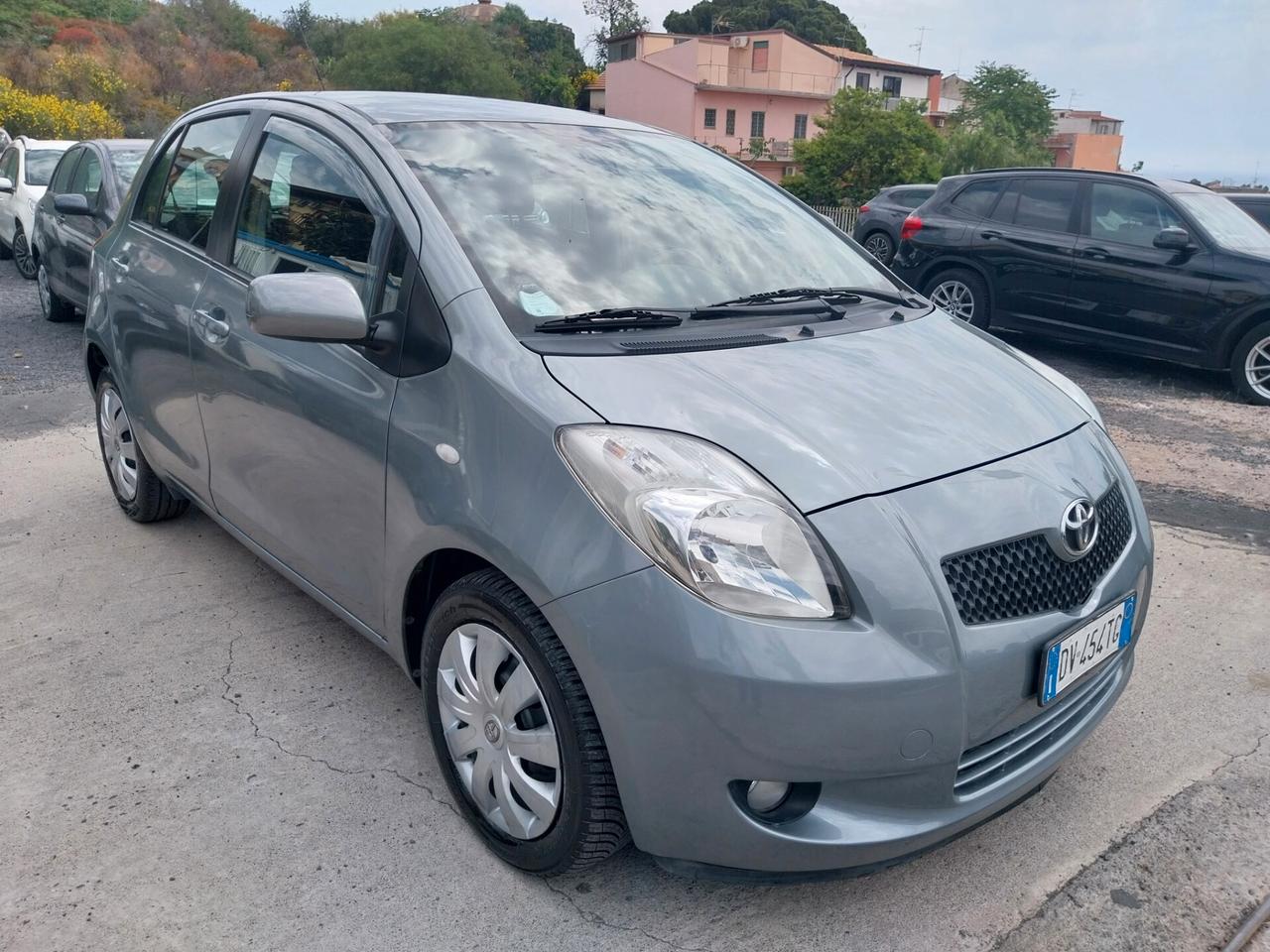 TOYOTA YARIS 1.0 BENZINA 120.000 KM 2008