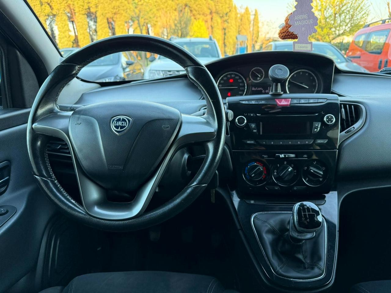 Lancia Ypsilon 1.2 69 CV 5 porte GPL Ecochic Silver