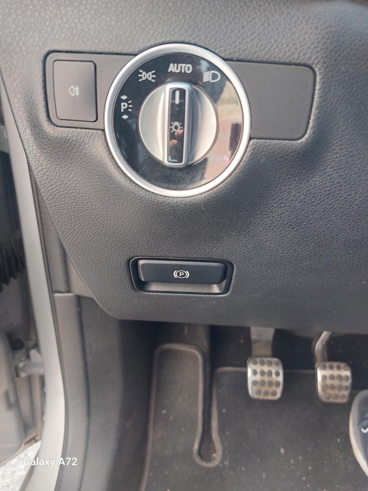 Mercedes-benz B 200 CDI BlueEFFICIENCY Premium