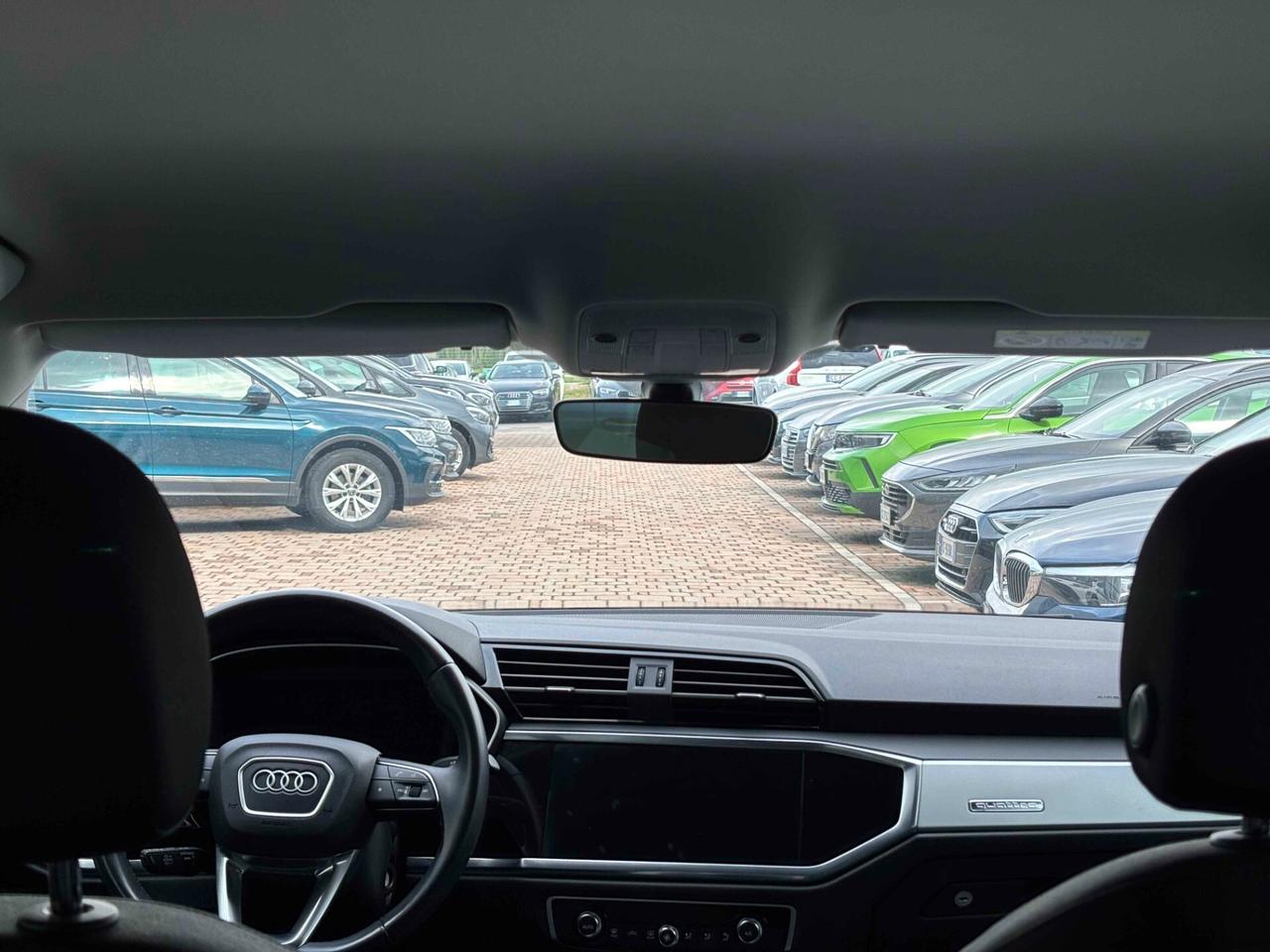 Audi Q3 35 TDI quattro S tronic Business