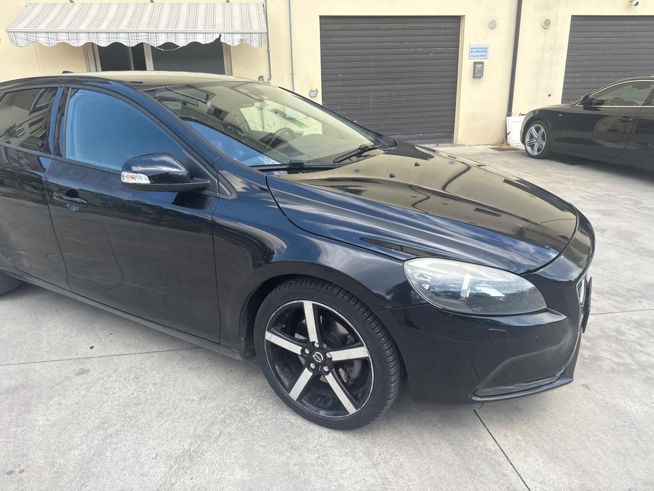 Volvo V40 D2 1.6 D3 R-design automatica