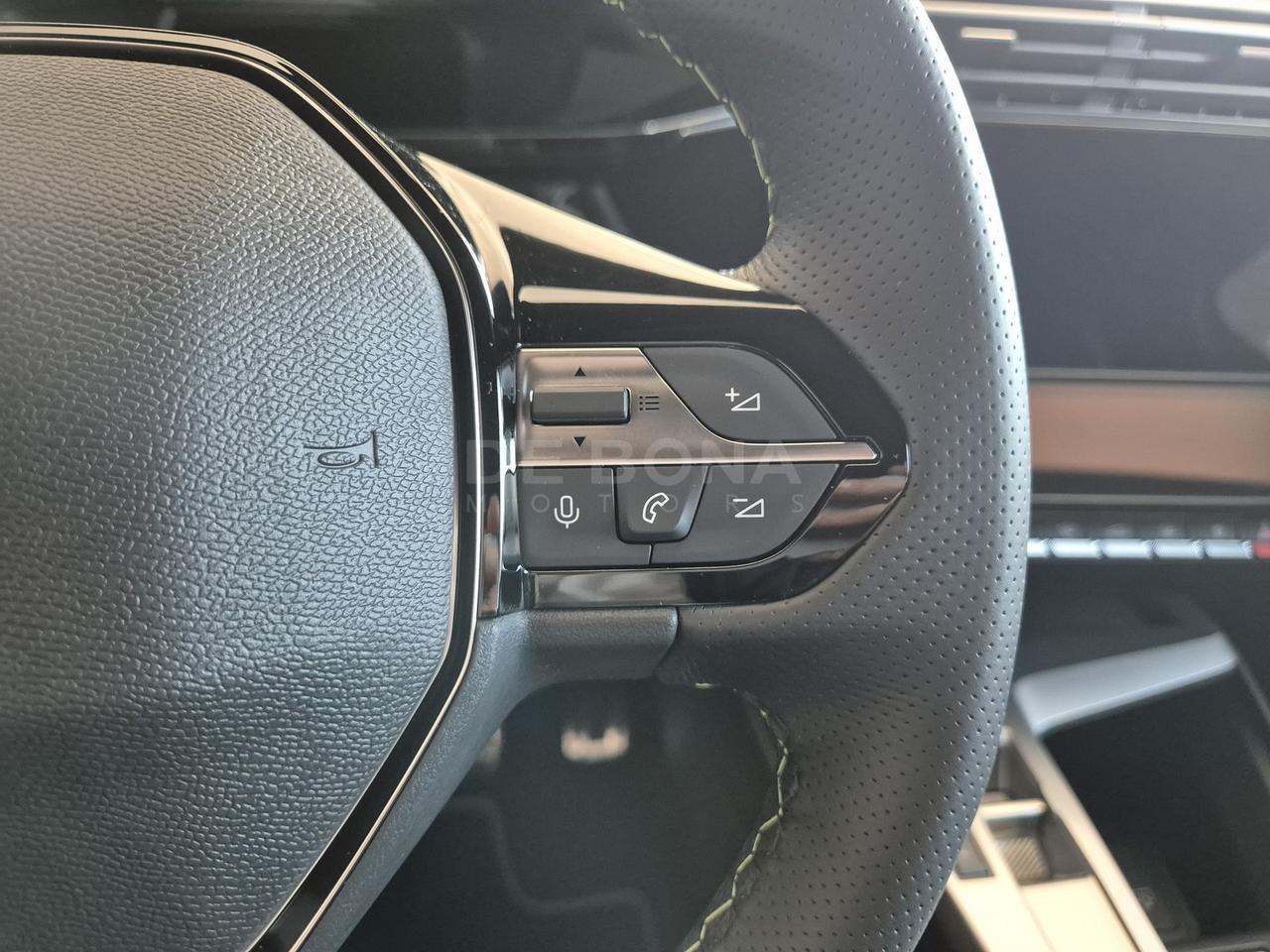 Peugeot 408 1.2 hybrid gt 145cv e-dsc6