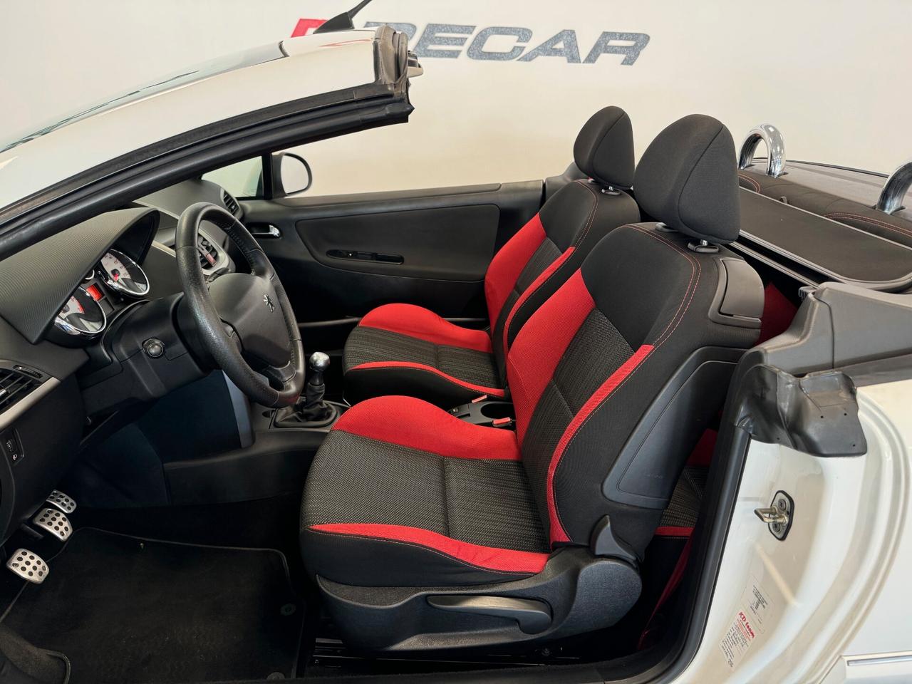 Peugeot 207 1.6 VTi 120CV CC Féline UNIPROP. 110.000 KM