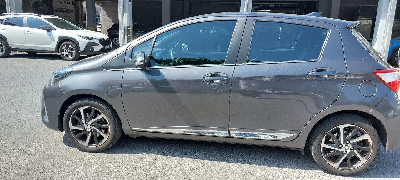Toyota Yaris 1.5 5 porte Lounge