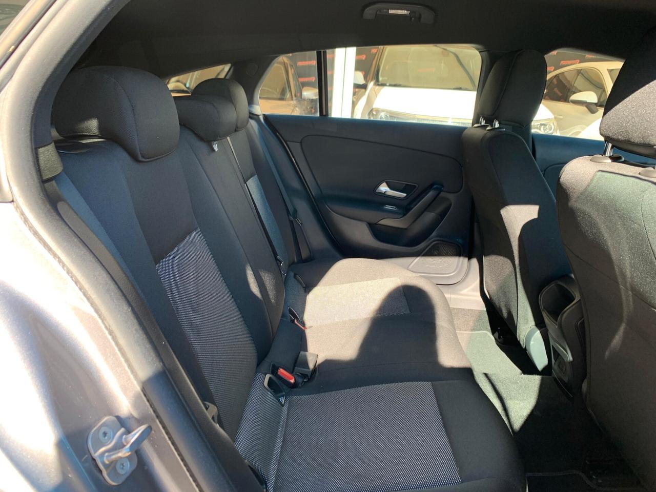 Mercedes-benz CLA 200 d Automatic Business