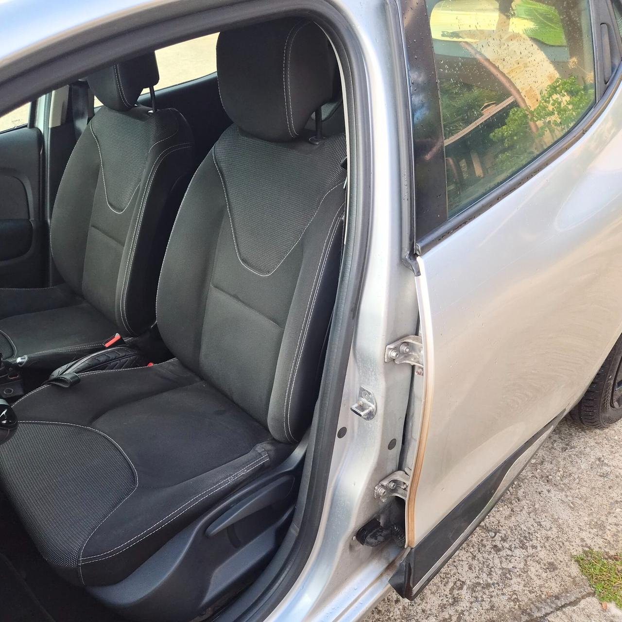 Renault Clio 1.5 dCi 8V 75CV 5 porte Costume National
