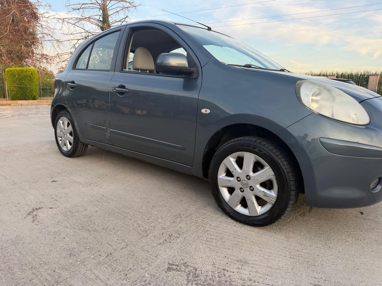 Nissan Micra 1.2 12V 5 porte Tekna neopatentati